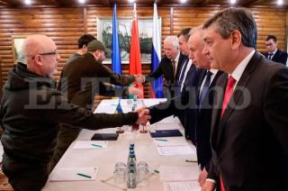 Rusia y Ucrania abren una nueva ronda de negociacion